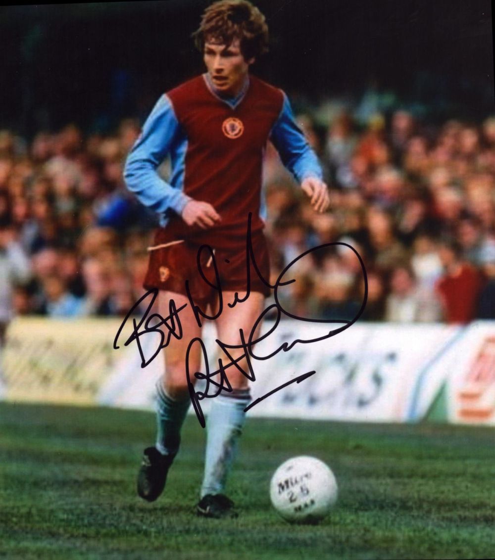 Lot 379: Pat Heard signed 10x8inch colour Aston Villa photo....