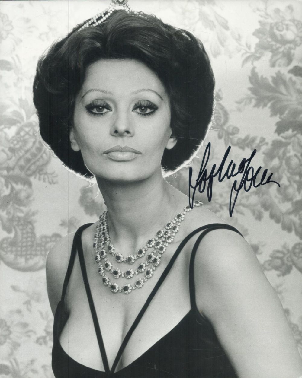Lot 183: Sophia Loren signed 10x8 inch black and white...