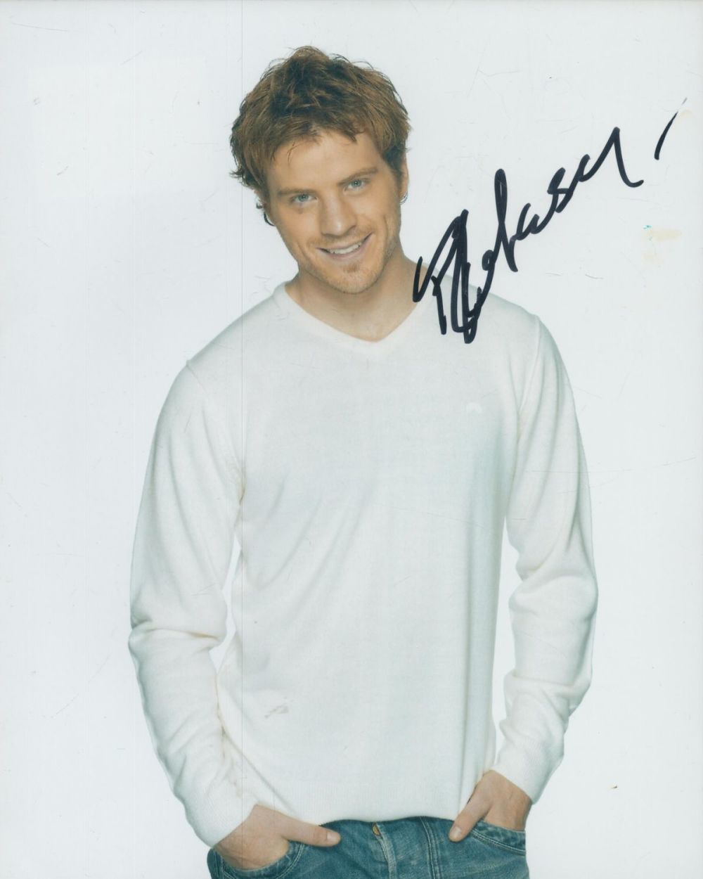 Lot 76: Rob Kazinsky signed 10x8 inch colour photo. Good...