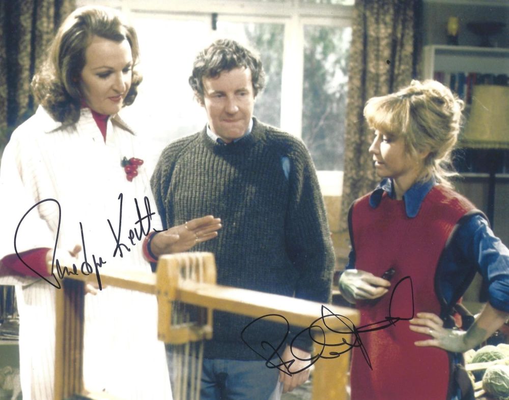 Lot 162: Felicity Kendal and Penelope Keith signed 10xx8 inch...