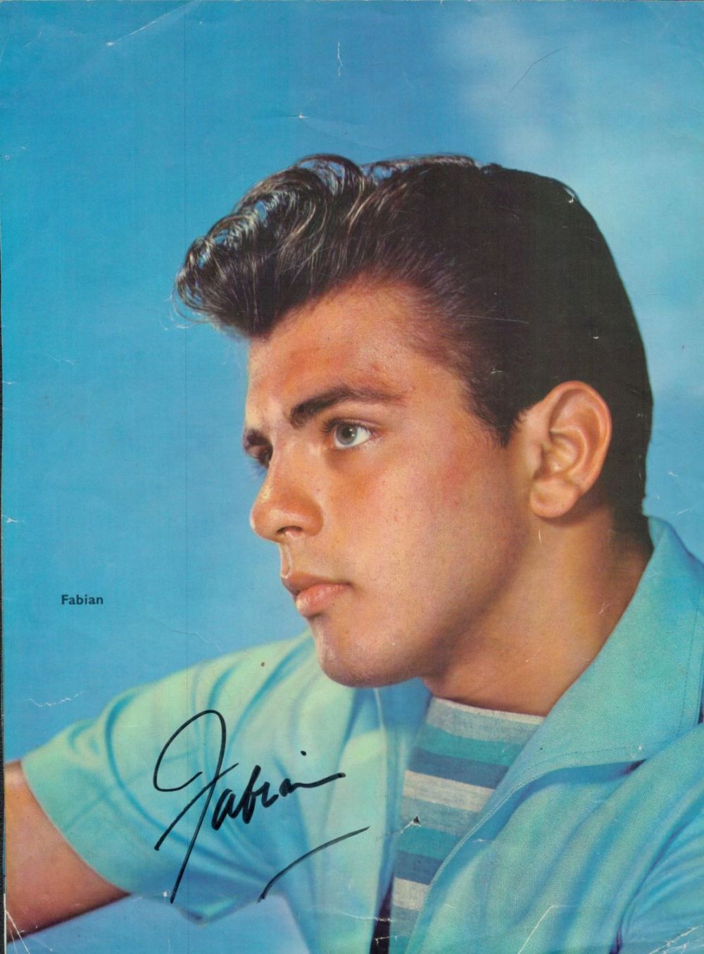 Lot 244: Fabian Forte signed 10x7 inch colour photo. Good...