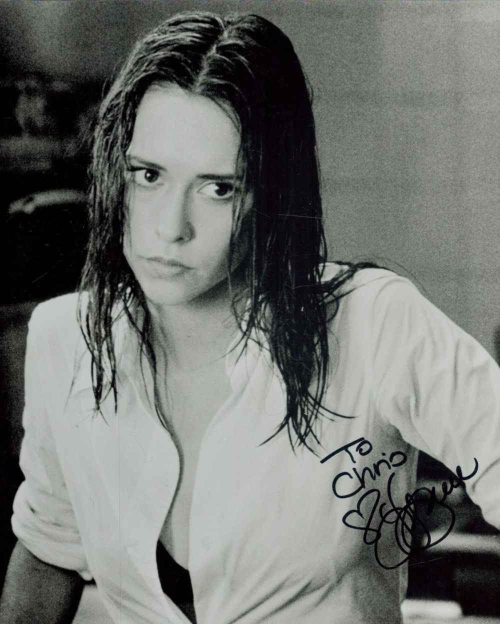 Lot 247: Jennifer Love Hewitt signed 10x8 inch black and...