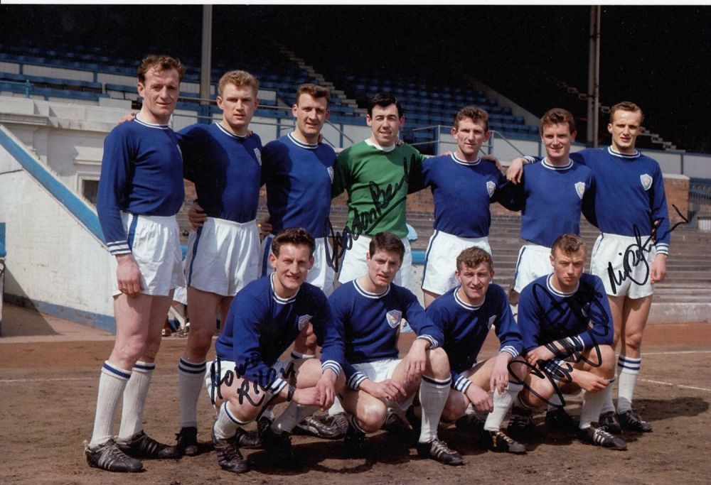 Lot 258: Autographed LEICESTER CITY 12 x 8 photo :...