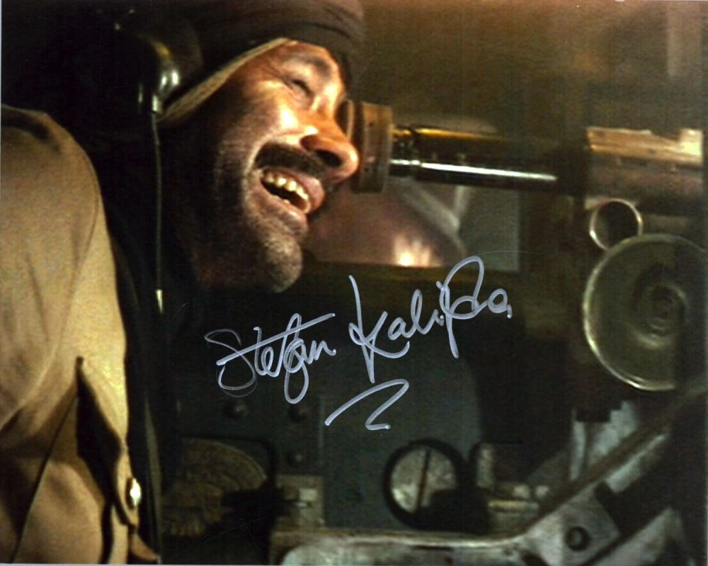 Lot 480: Stephan Kalipha signed 10x8 inch colour photo. Good...