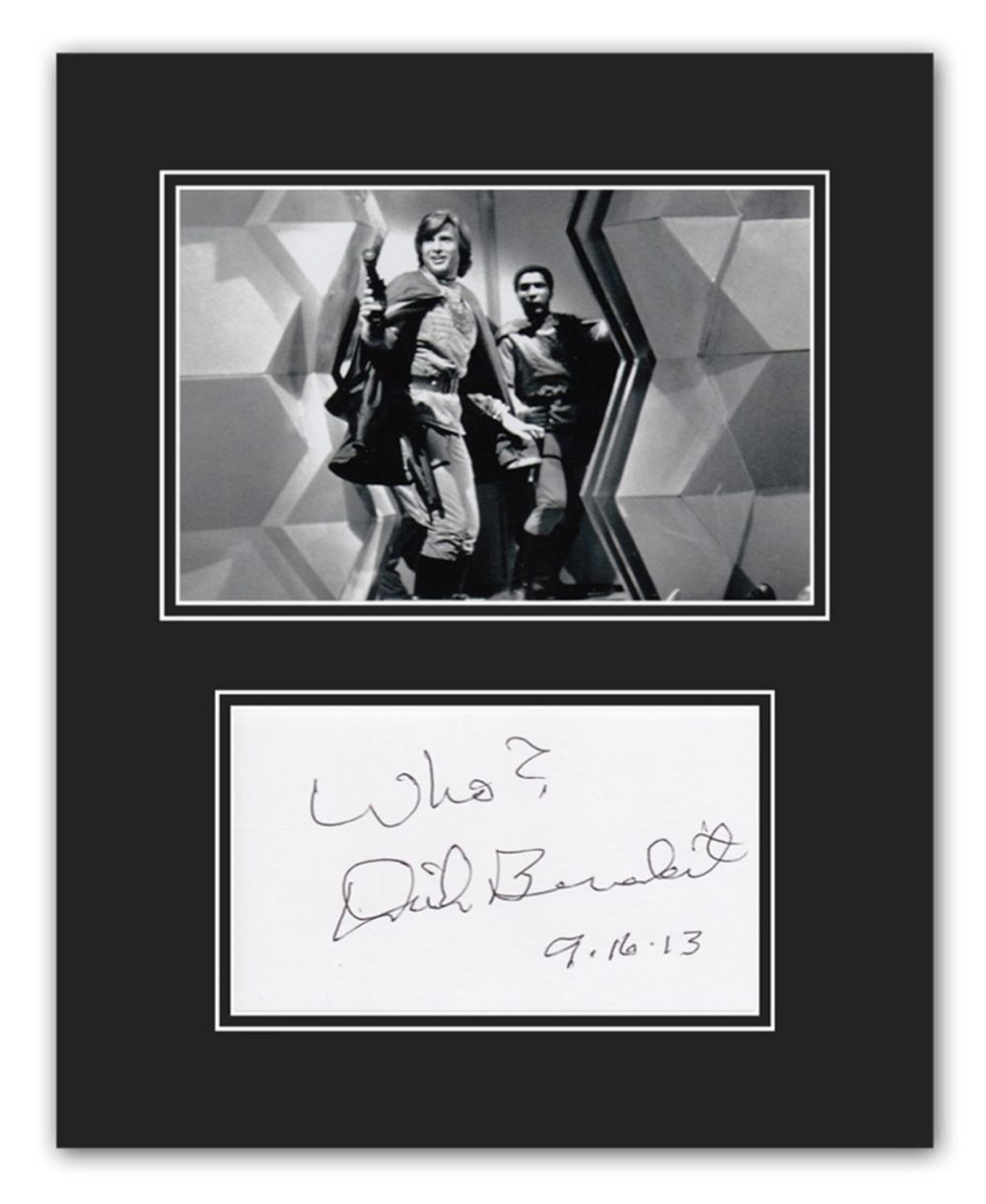 Lot 100: SALE! Battlestar Galactica Dirk Benedict hand signed professionally...