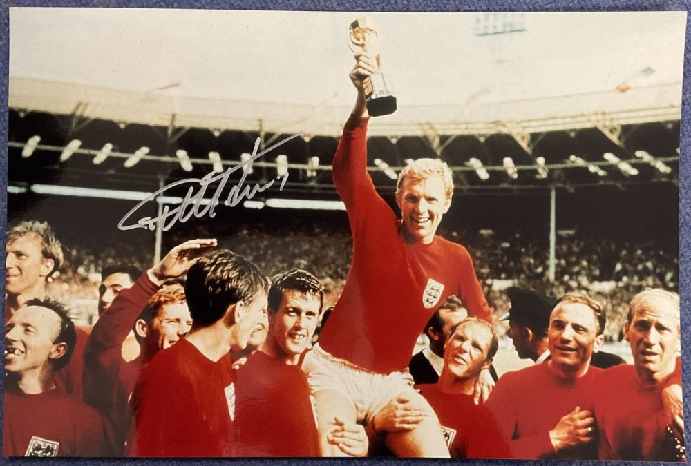 Lot 205: Geoff Hurst signed 16x12 inch 1966 World cup...