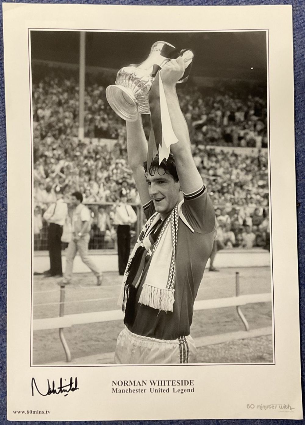 Lot 212: Norman Whiteside signed 16x12 inch Manchester United Legend...