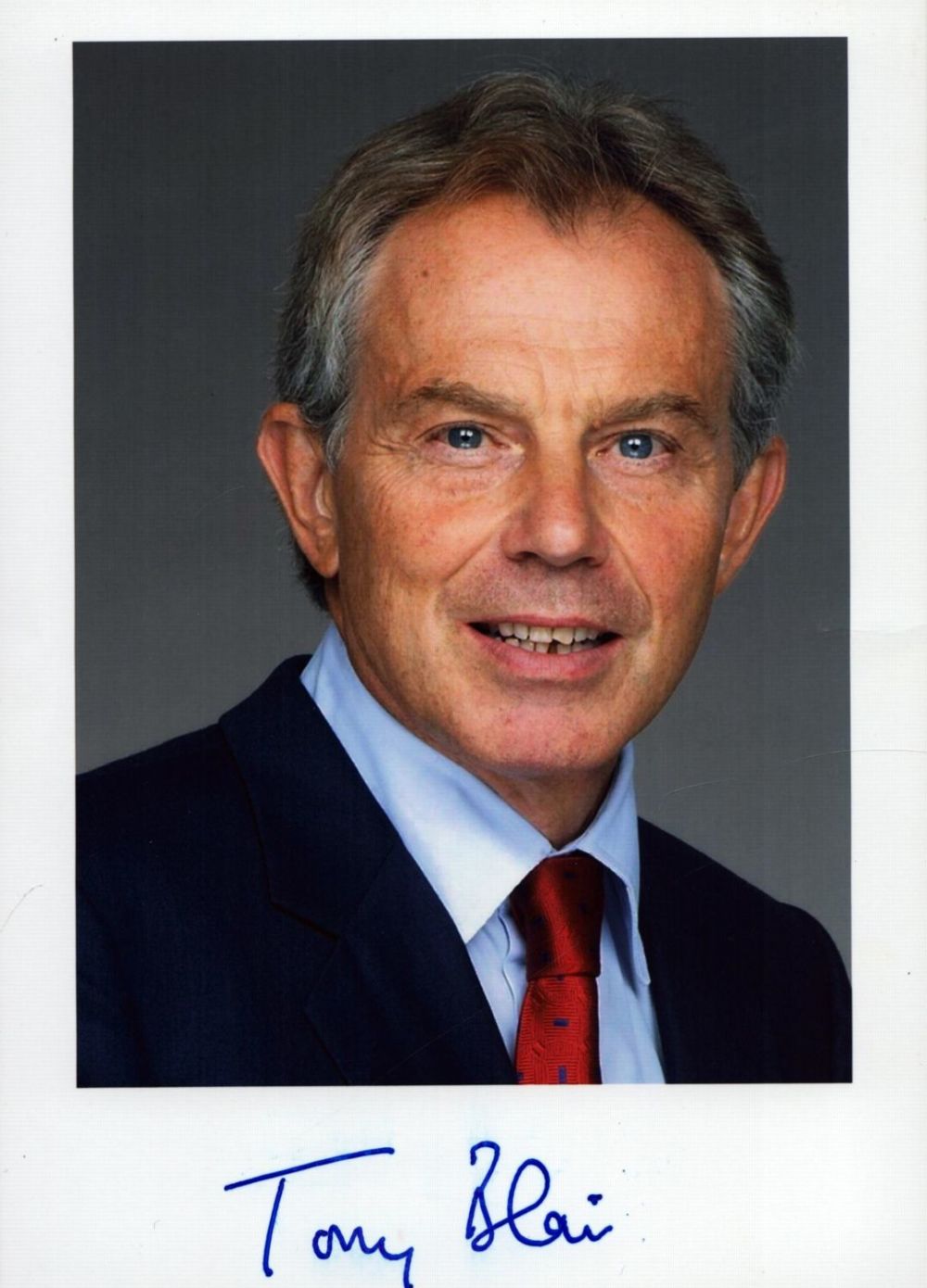 Lot 290: Tony Blair signed 7x5inch colour photo. Good condition....