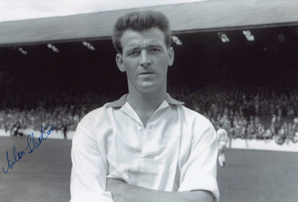 Lot 301: Autographed ALAN SKIRTON 12 x 8 photo :...