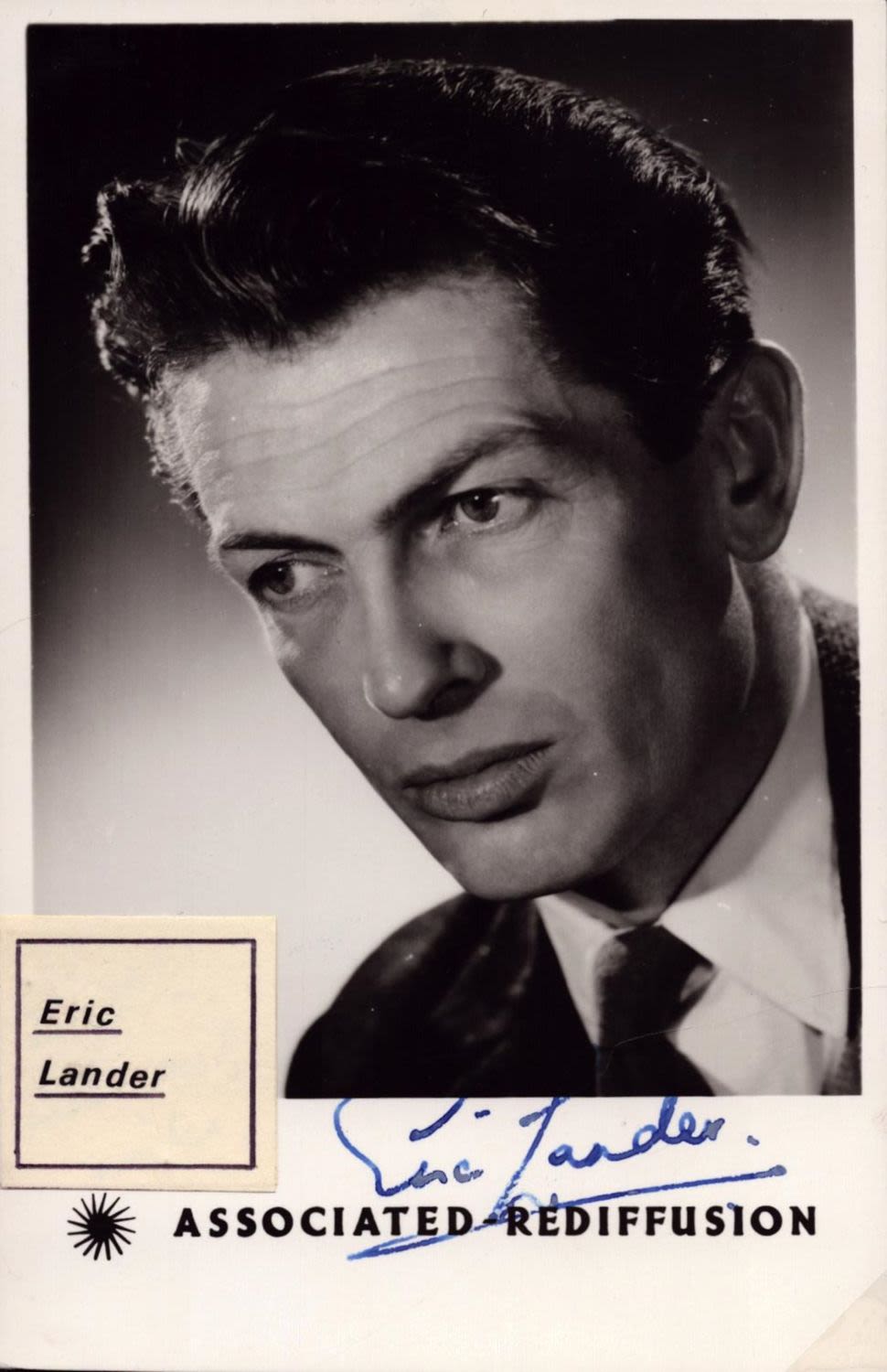 Lot 350: Eric Lander signed 6x4inch black and white photo....