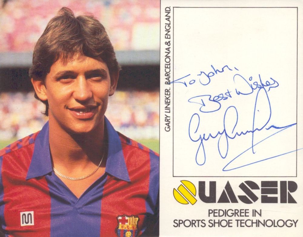 Lot 353: Gary Lineker signed 6x4inch colour promo photo. Dedicated....