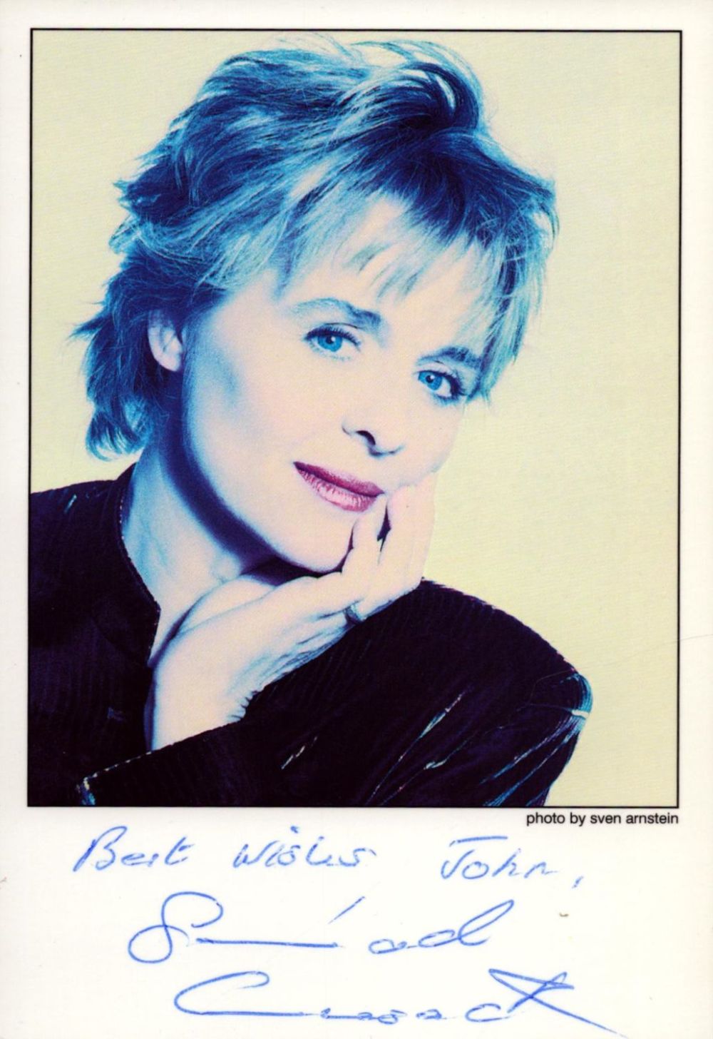 Lot 363: Sinead Cusack signed 6x4inch colour photo. Dedicated. Good...