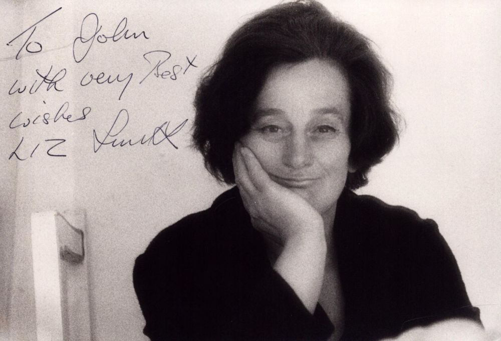 Lot 364: Liz Smith signed 7x5inch black and white photo....