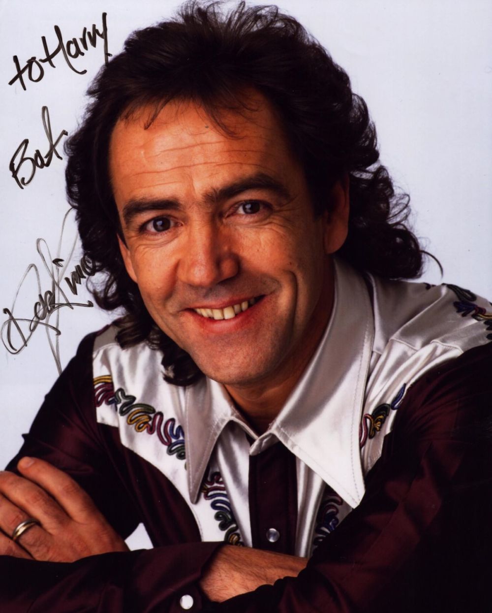 Lot 194: Robert Lindsay signed 10x8 inch colour photo. Good...