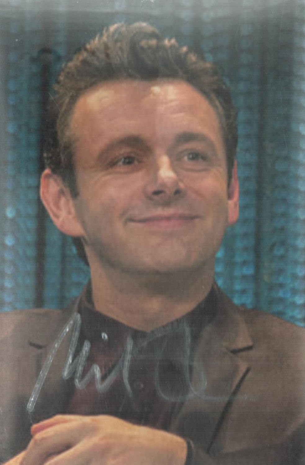 Lot 296: Michael Sheen signed 6x4inch colour photo. British actor....