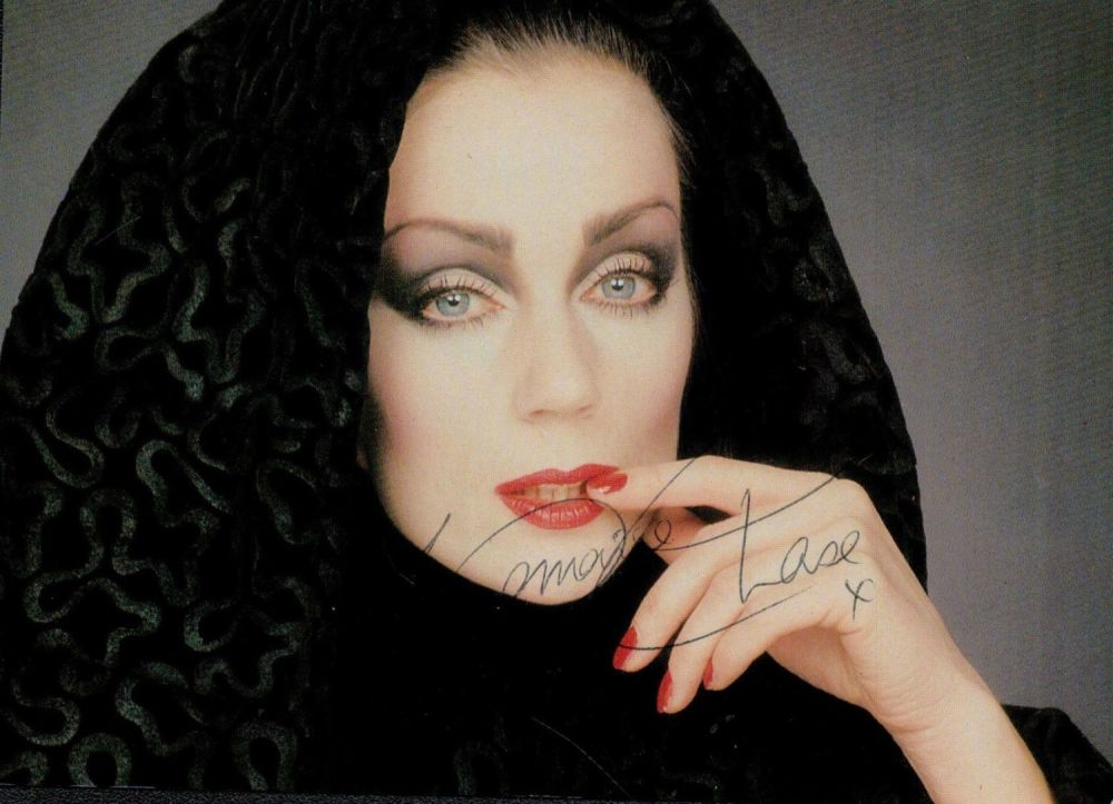 Lot 92: Lorraine Chase signed Colour Photo. 5.5x4 Inch. Good...
