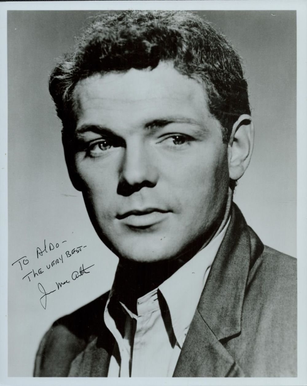 Lot 184: James Macarthur 1937-2010 'Danno' Hawaii-Five-0 Actor Signed 8x10...