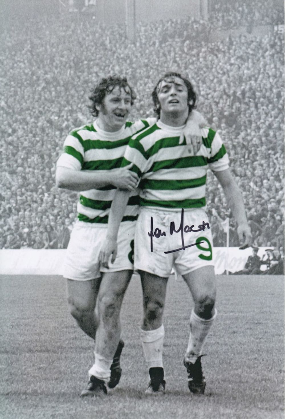 Lot 203: Autographed Lou Macari 12 X 8 Photo :...