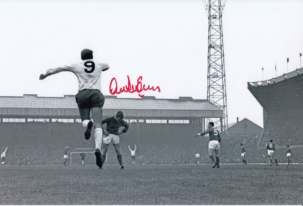 Lot 215: Autographed Alex Stepney 12 X 8 Photo :...