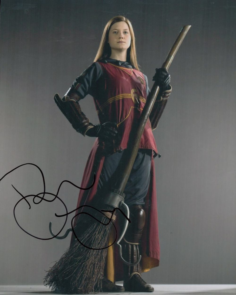 Lot 261: Bonnie Wright signed 10x8 colour Harry Potter photo....