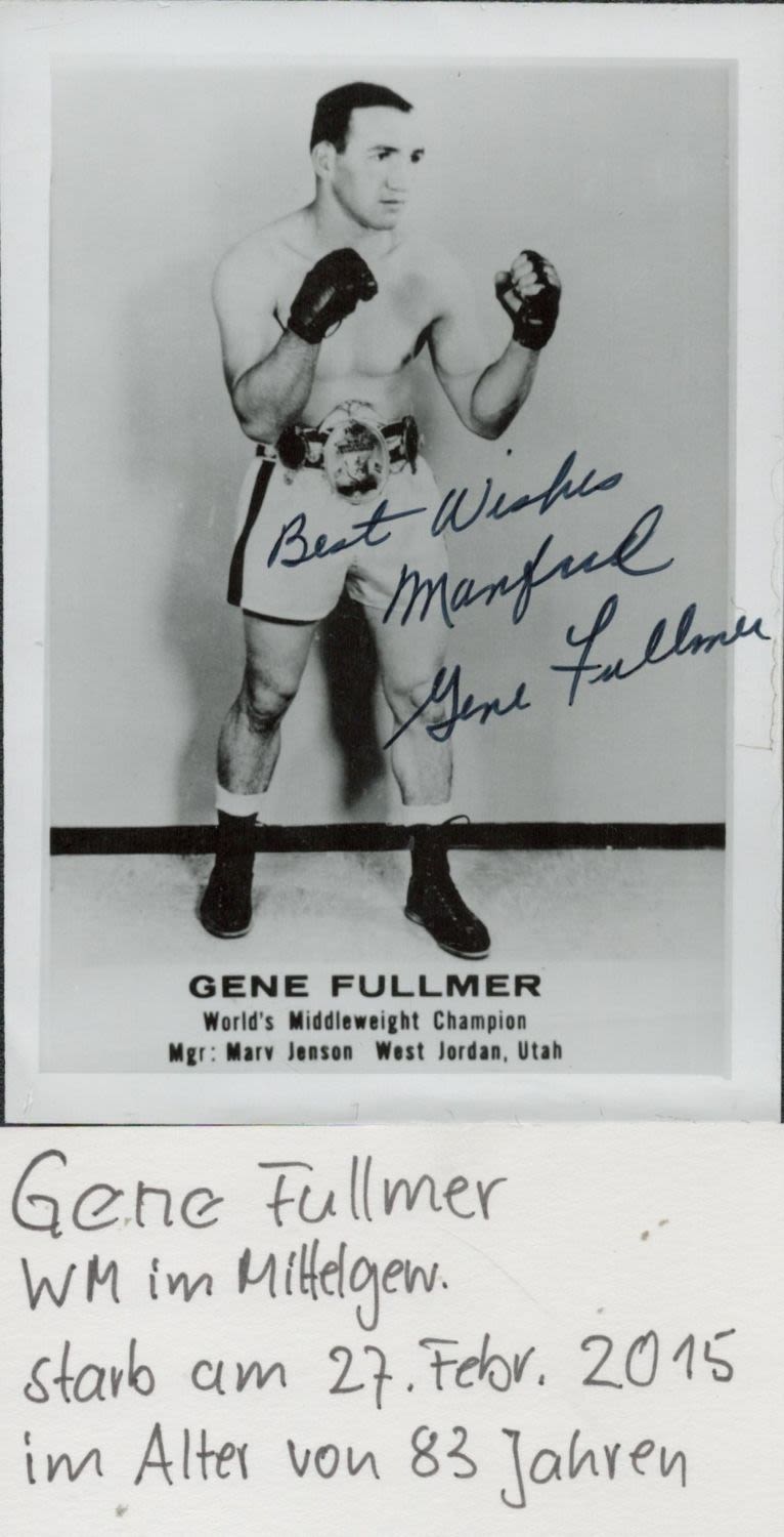 Lot 281: Gene Fullmer signed 5x4 black and white photo....