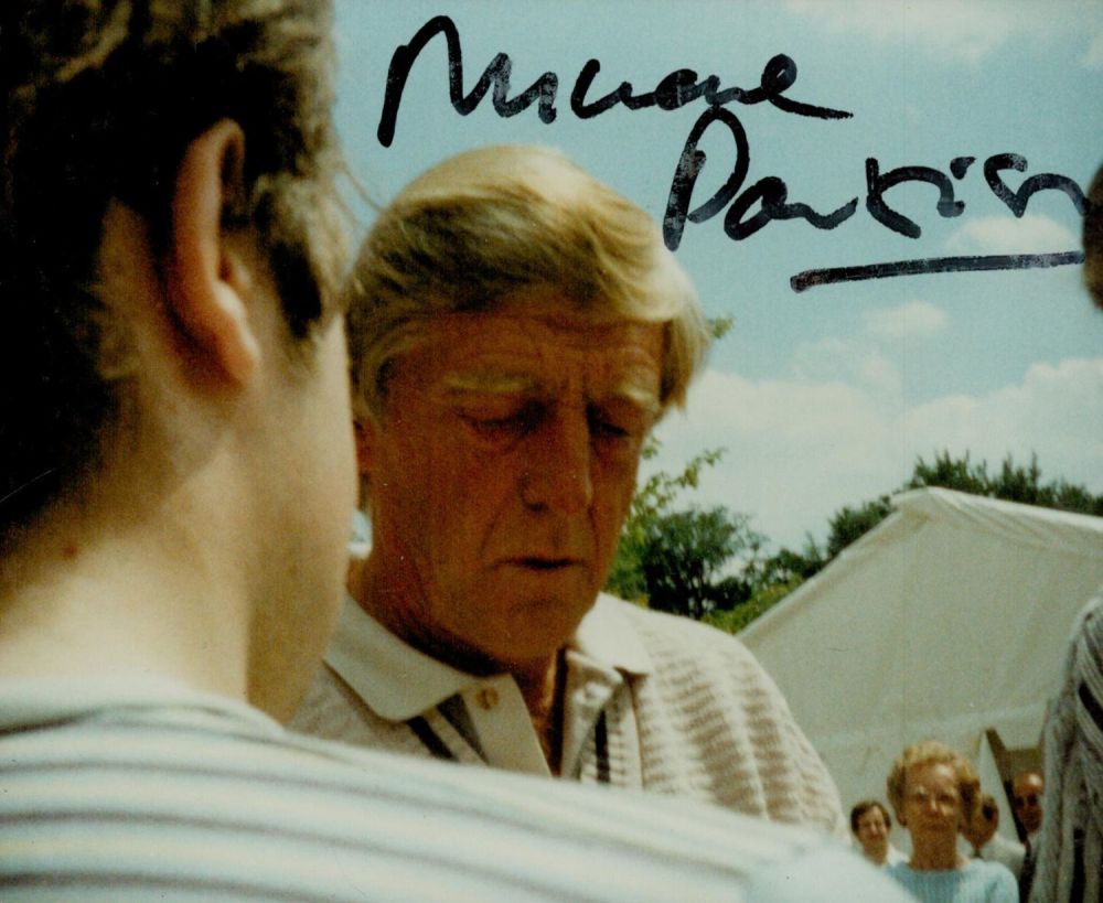Lot 402: Sir Michael Parkinson signed Colour Photo. 5x4 Inch....