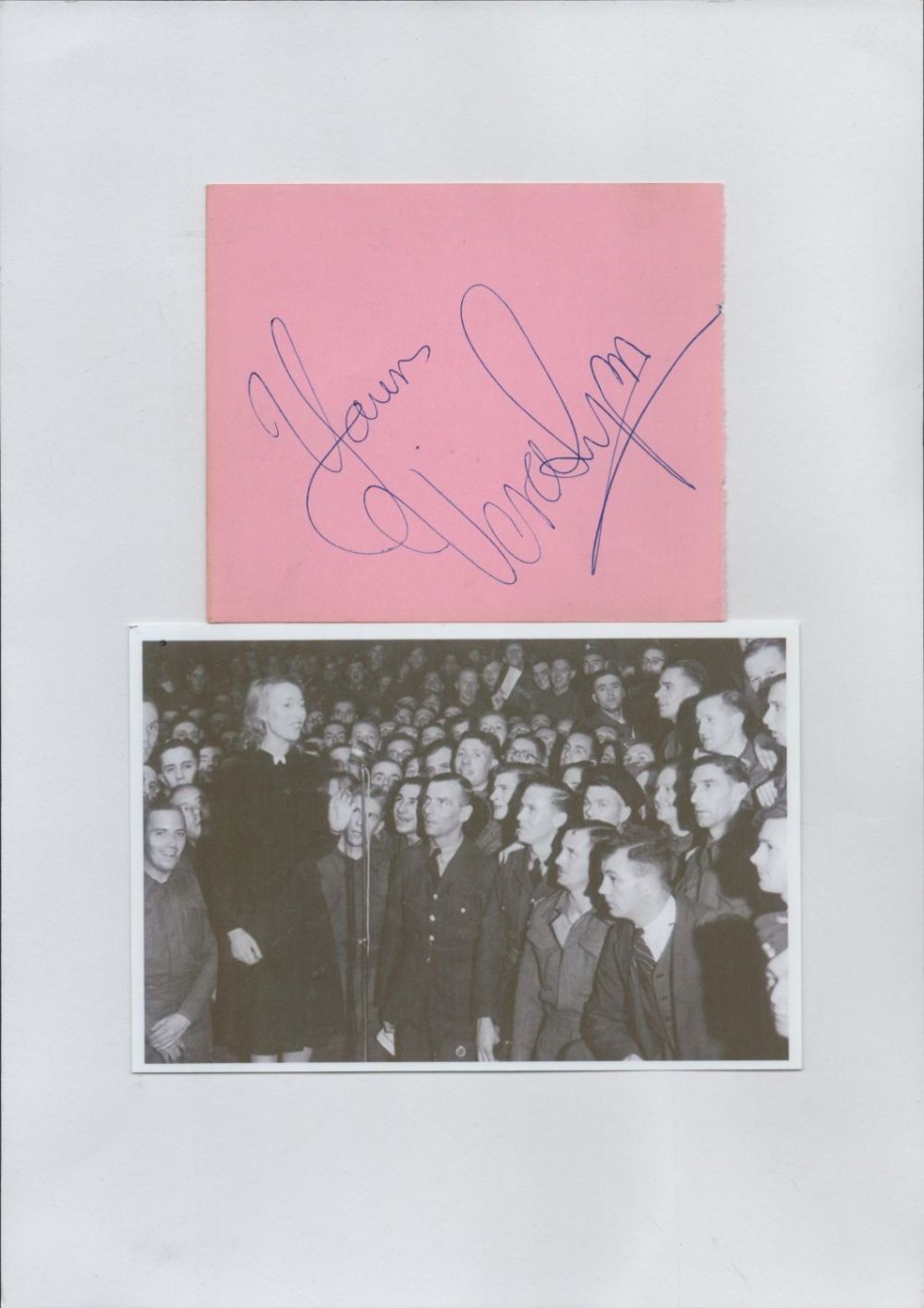 Lot 419: Vera Lynn signed Autograph page 4.5x4 Inch Include...