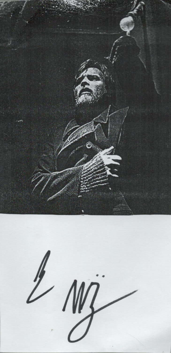 Lot 429: Ewan McGregor signed Autograph page on bottom of...
