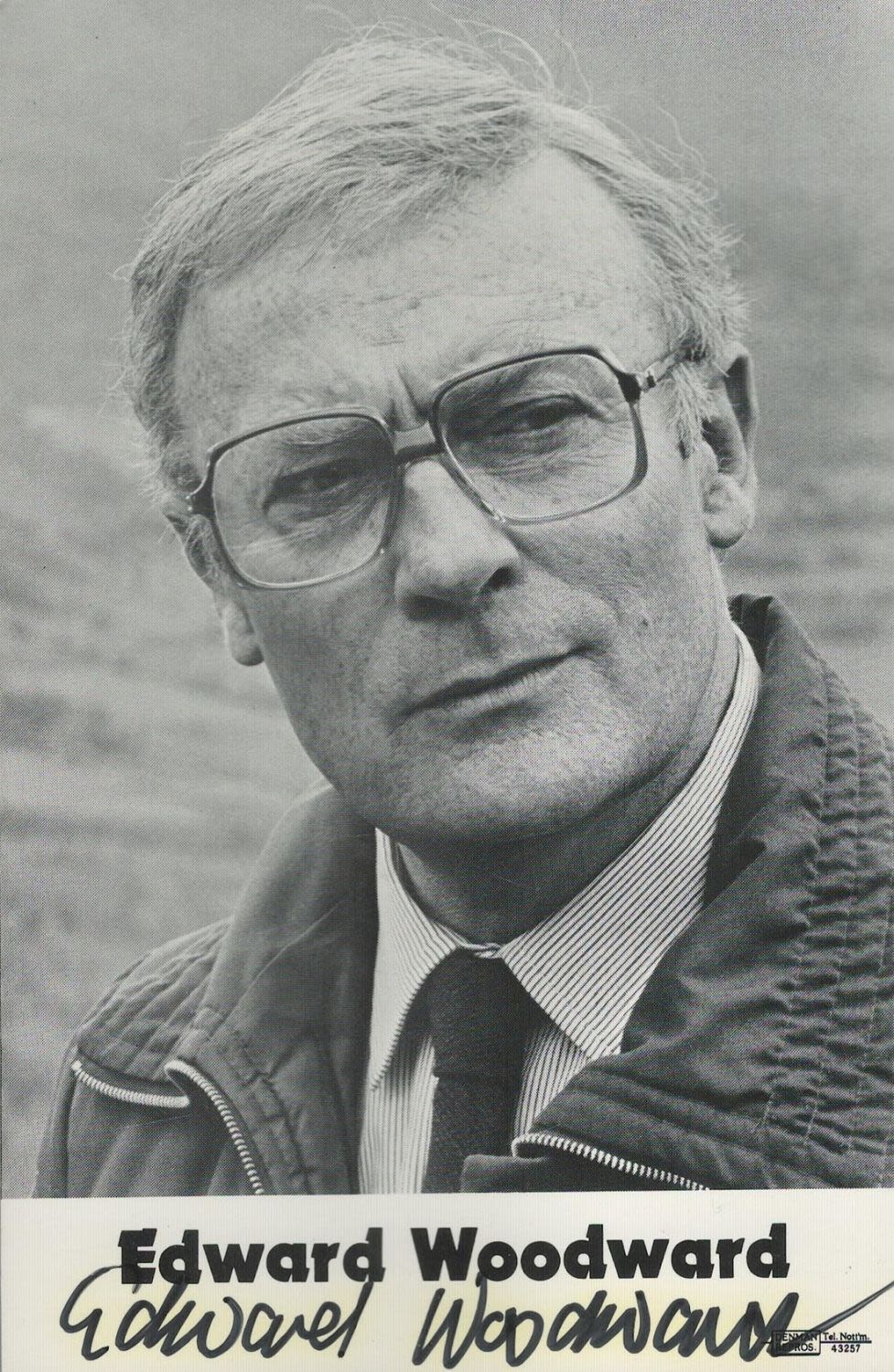 Lot 501: Edward Woodward signed 6x4 inch black and white...
