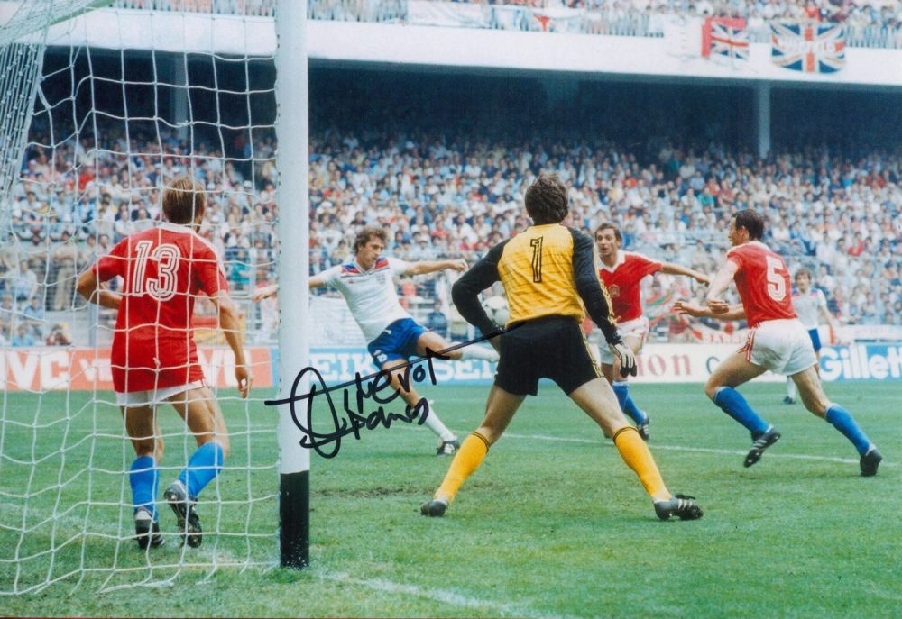 Lot 118: Trevor Francis signed 12x8 colour photo pictured in...