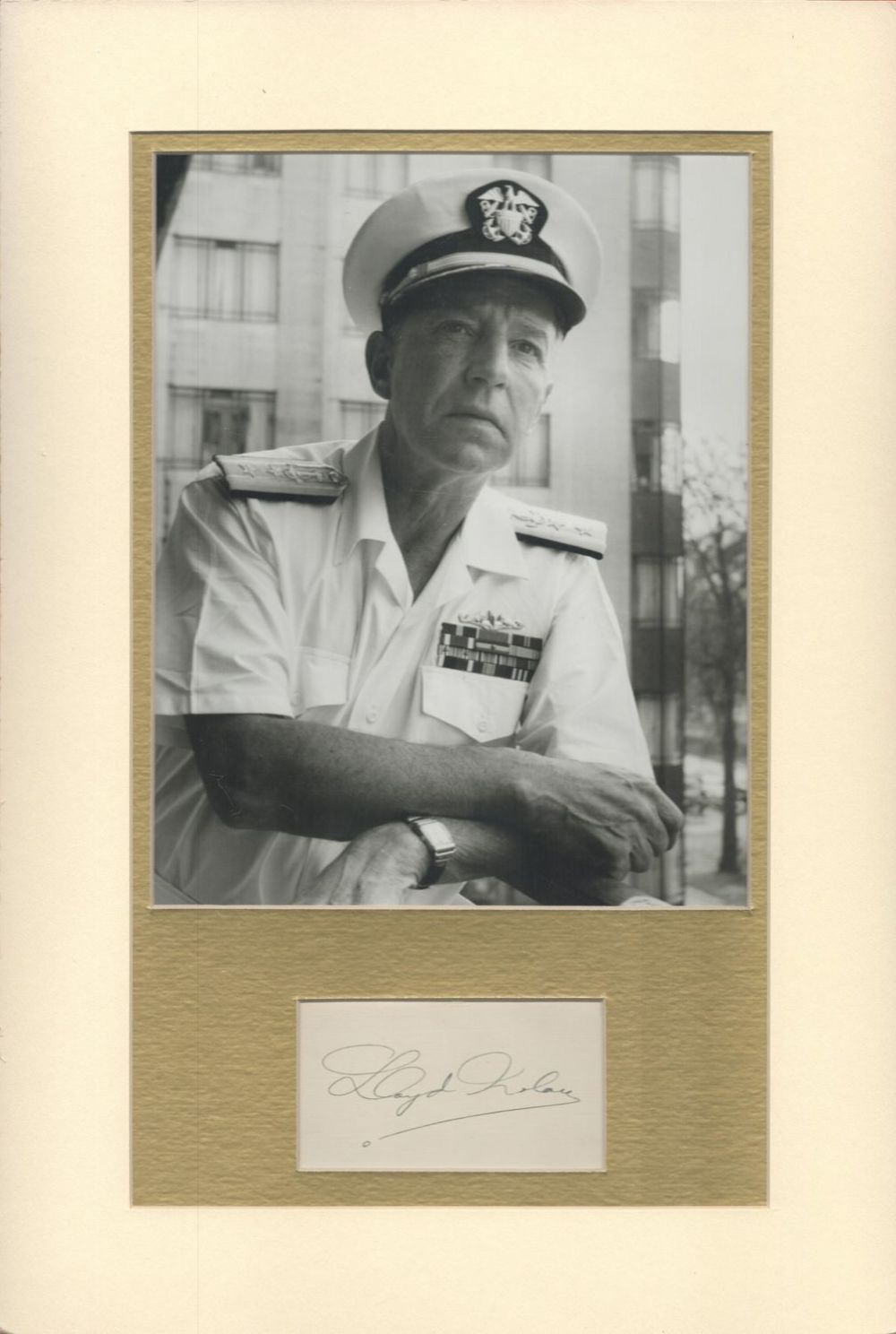 Lot 125: Actor, Lloyd Nolan matted signature piece, overall size...