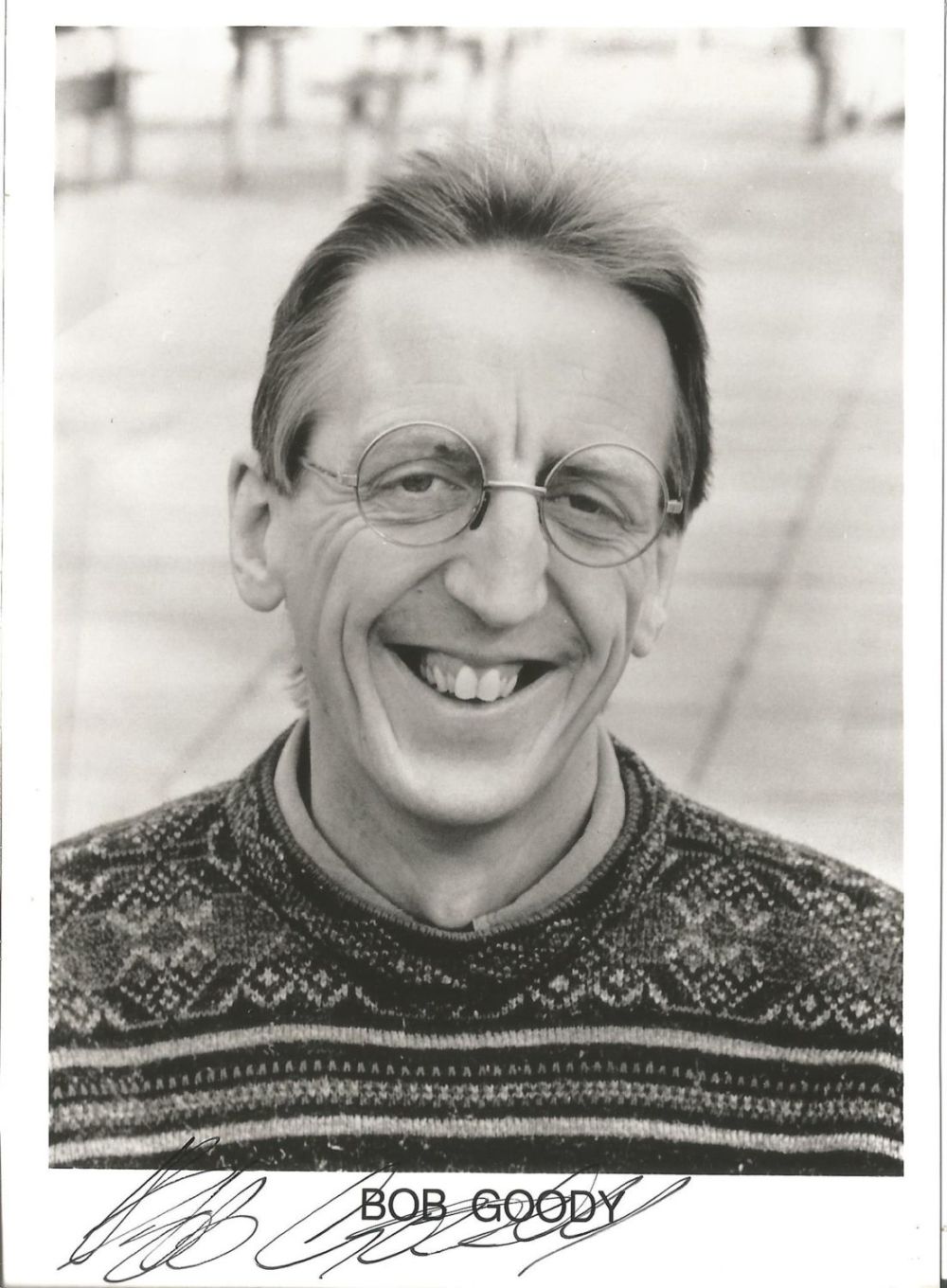 Lot 149: Pat Crerand 16x12 signed colourised photo Autographed Editions,...