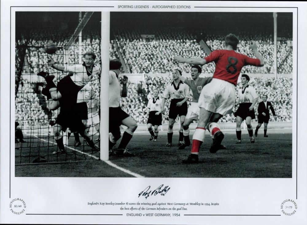Lot 188: Roy Bentley Signed 16 x 12 Colourised Autograph...