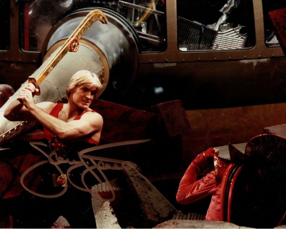 Lot 569: Flash Gordon cult sci-fi movie scene 8x10 inch...