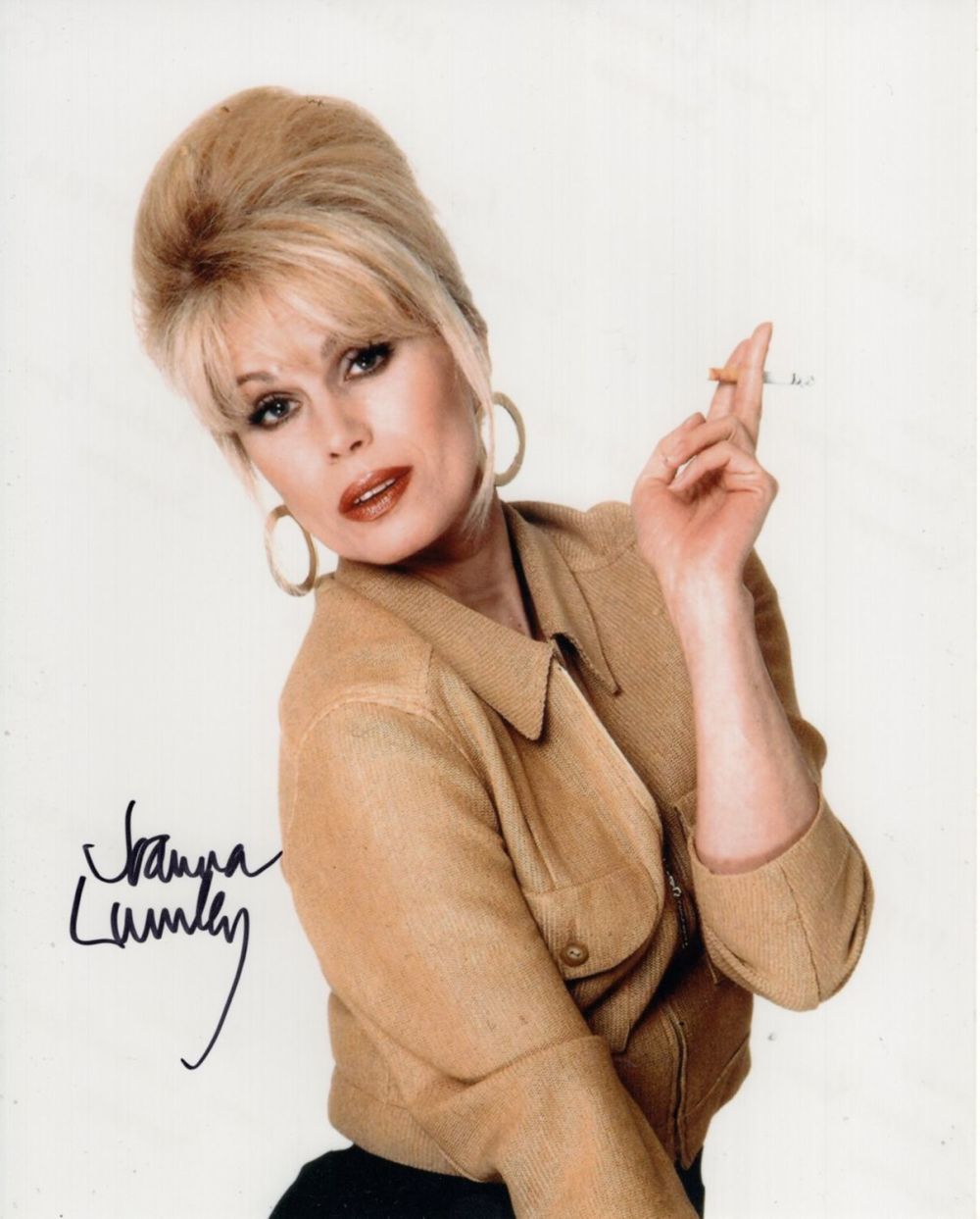 Lot 586: Comedy series Absolutely Fabulous 8x10 photo signed by...