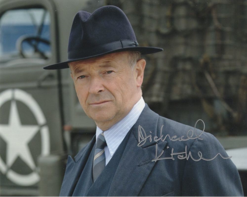 Lot 629: Foyle's War 8x10 TV detective drama series photo...