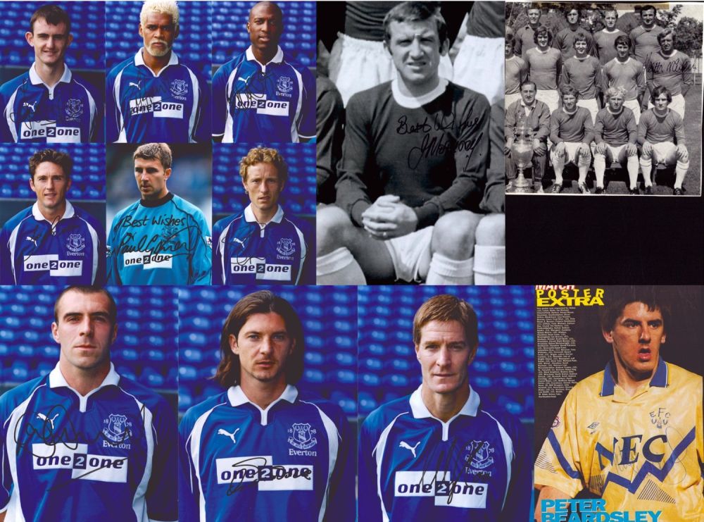 Lot 100: Everton Football Collection of signed 7x5 inch pictures...