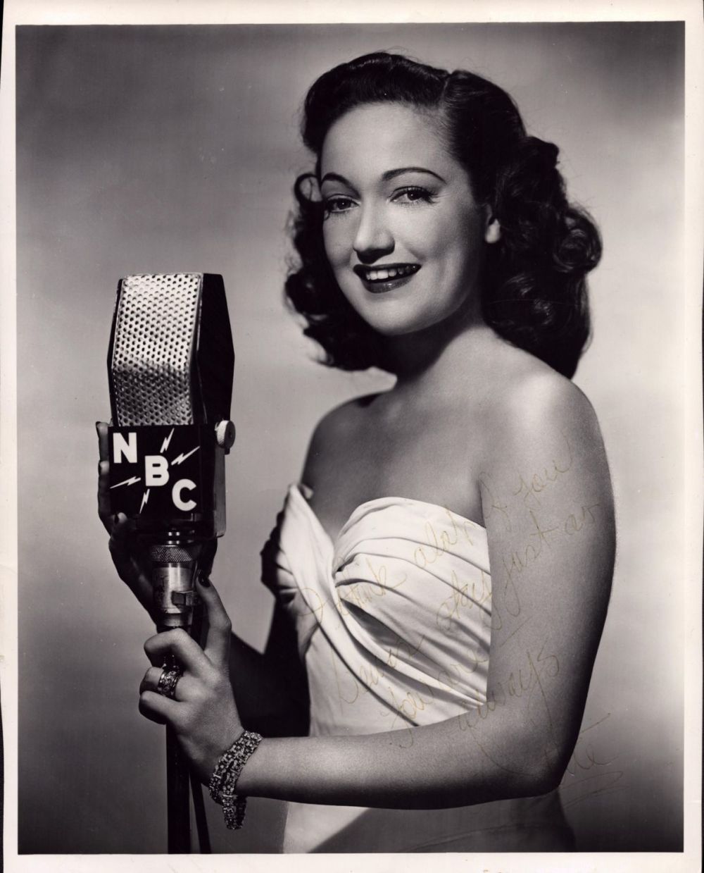 Lot 125: Dorothy Lamour signed 10x8 inch black and white...