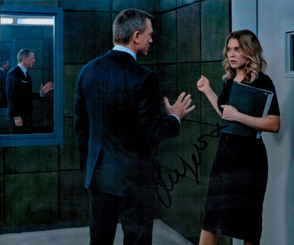 Lot 415: Lea Seydoux signed 10x8 No Time to Die...