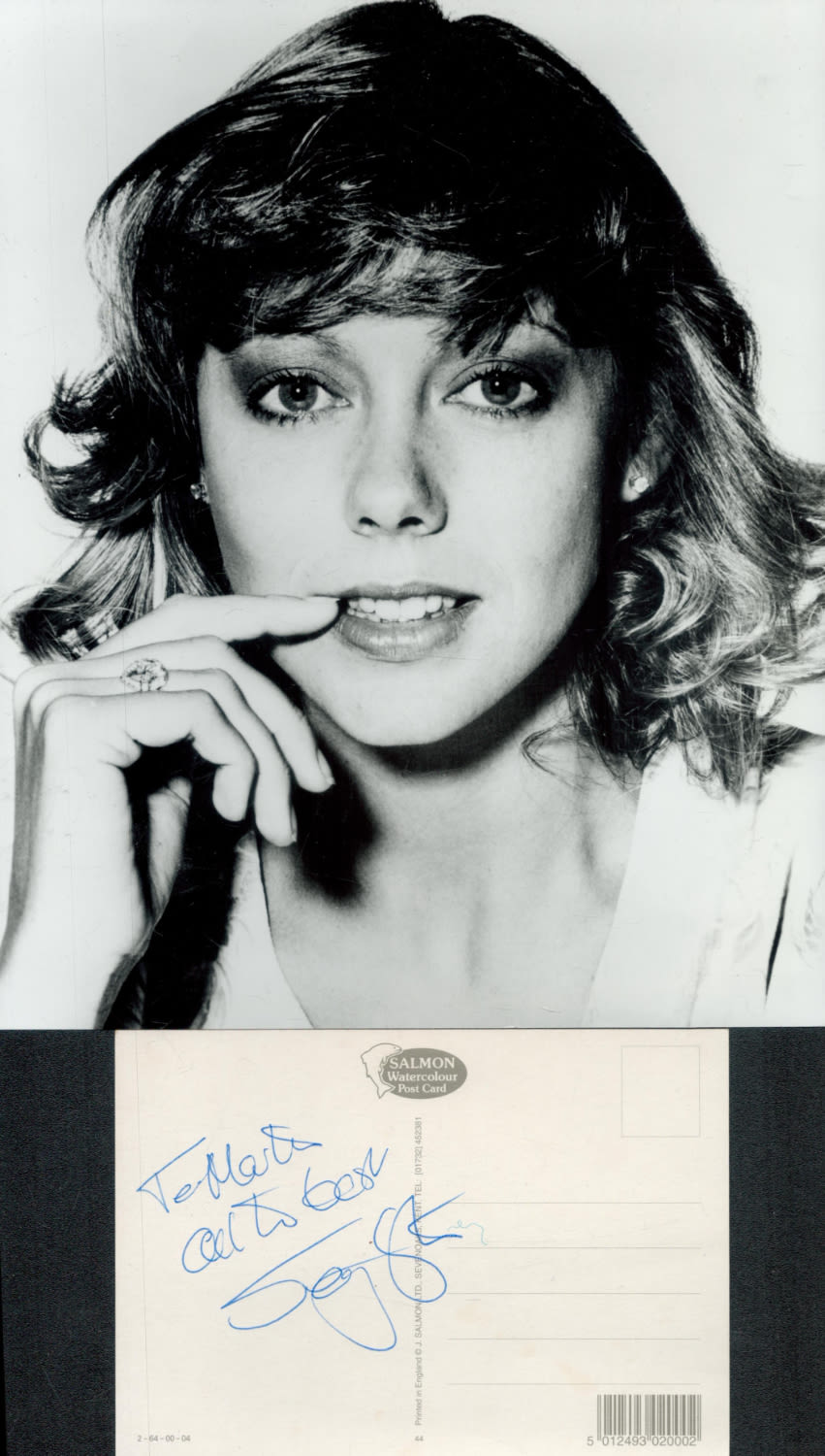 Lot 438: Actress Jenny Agutter OBE Signed Postcard with 10x8...