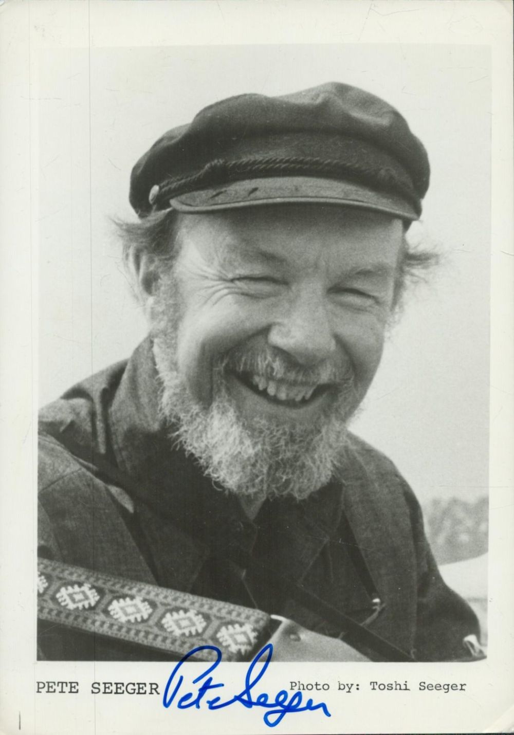 Lot 150: Pete Seeger signed 7x5 inch black and white...