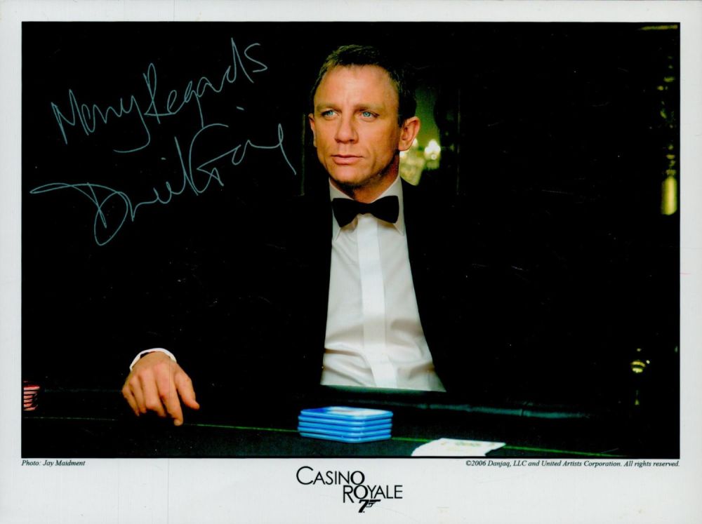 Lot 339: Daniel Craig signed 8x6 inch Casino Royale colour...