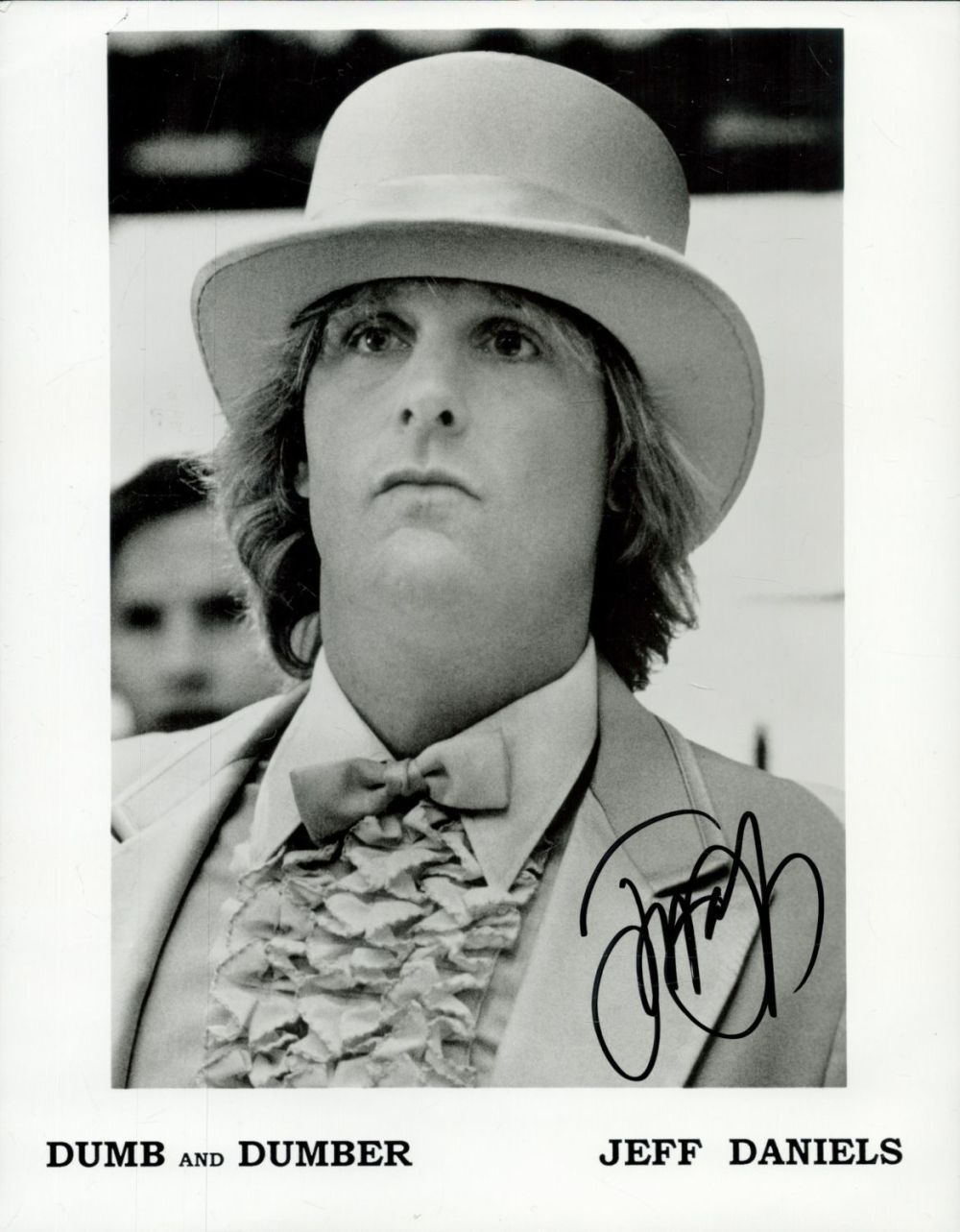 Lot 370: Jeff Daniels signed 10x8 inch Dumb and Dumber...