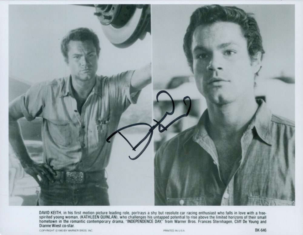 Lot 448: David Keith signed 10x8inch black and white photo....