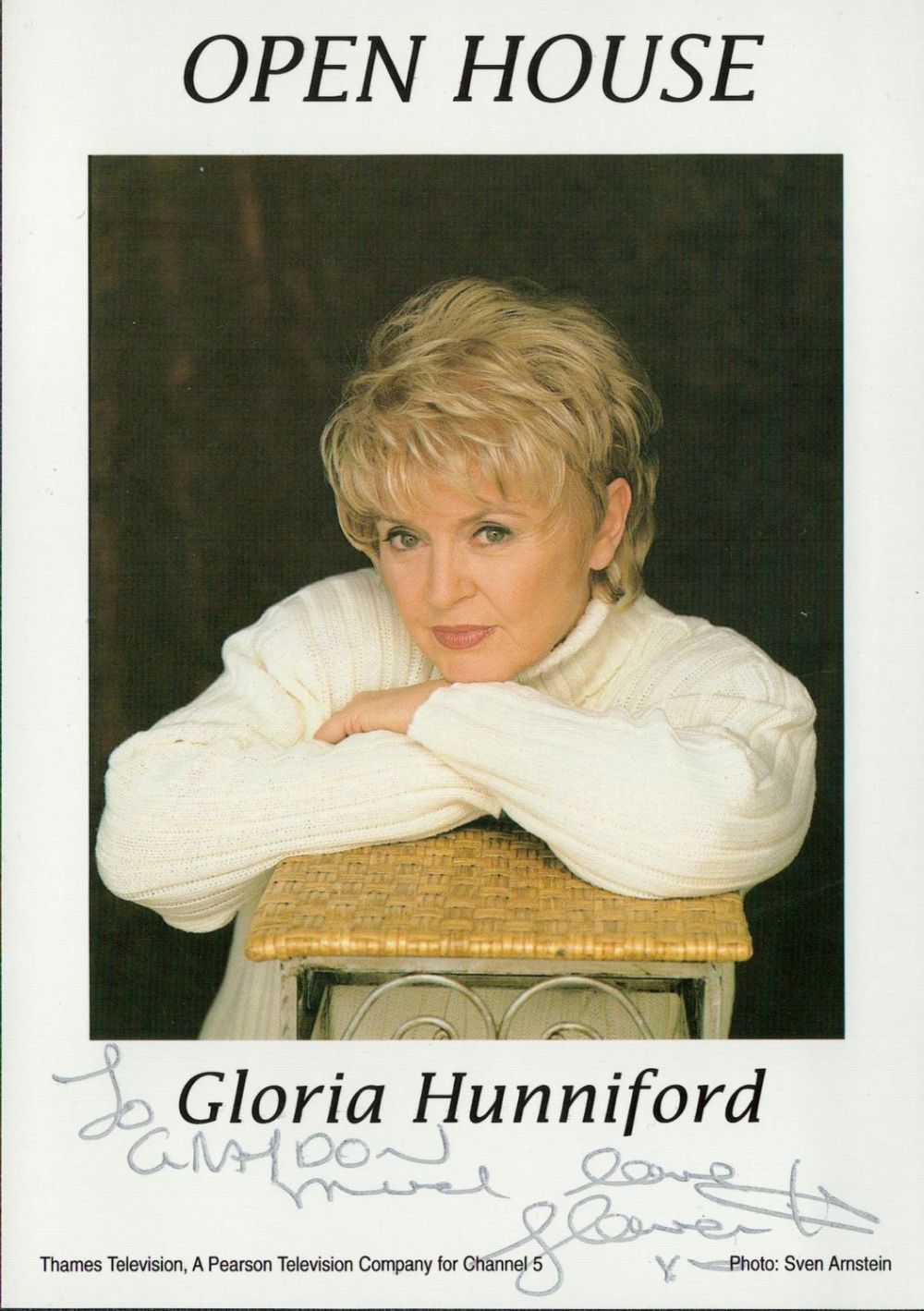 Lot 512: Gloria Hunniford signed colour photo with compliments slip,...