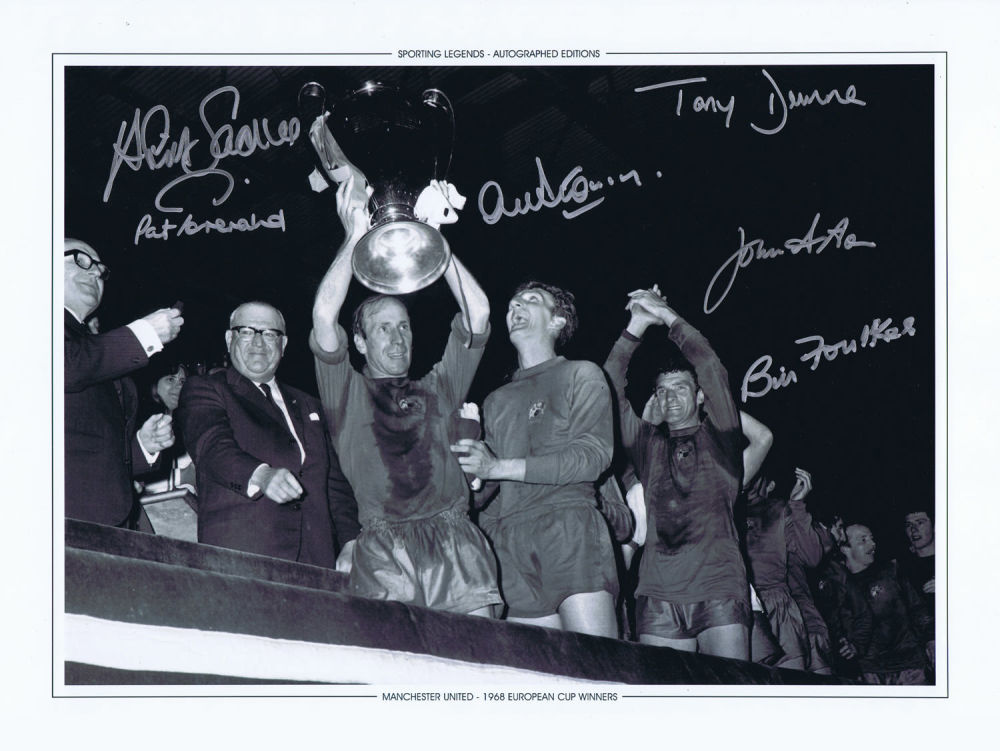 Lot 160: Autographed Man United 1968 - 16 X 12...