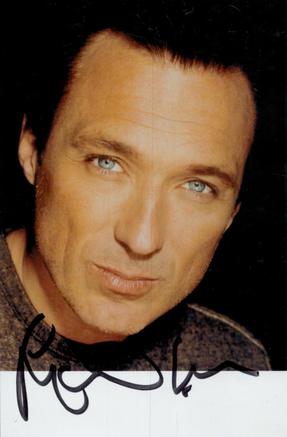 Lot 239: Martin Kemp signed 6x4 inch colour promo photo....