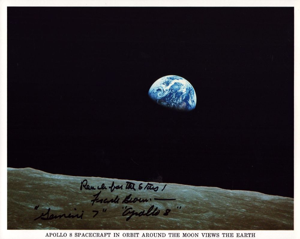 Lot 479: Frank Borman signed NASA original 10x8 inch colour...