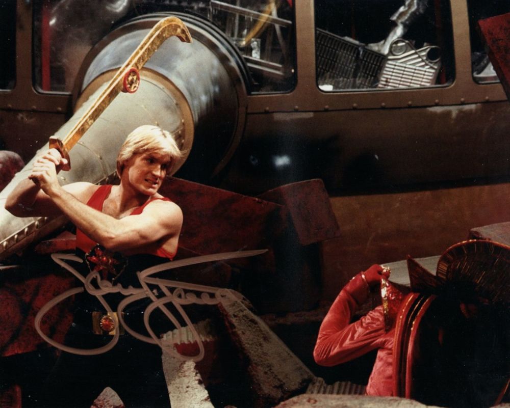 Lot 588: Flash Gordon sci-fi adventure movie 8x10 photo signed...