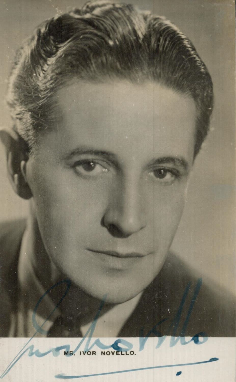 Lot 508: Ivor Novello signed 6x4inch black and white photo....